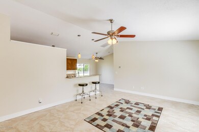 16_7020Glenhaven3496_mls