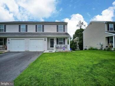 1022 Alexander Dr, Temple, PA 19560 - photo 5