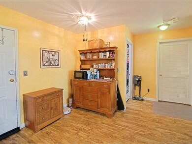 171 Hildred Dr, Burlington, VT 05401 - photo 5