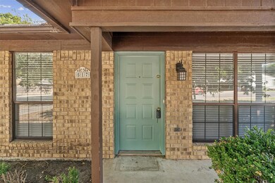 517 Pemberton Dr, Fort Worth, TX 76108 - photo 2