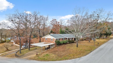 1340 Clearpoint Dr, Hixson, TN 37343 - photo 2