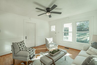 208 Lakeview Dr, Rossville, GA 30741 - photo 7