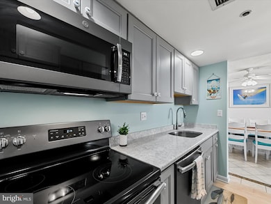 311 Georgetown House, Bethany Beach, DE 19930 - photo 5