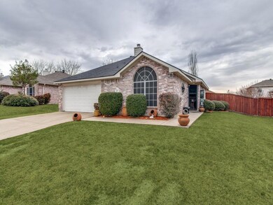 317 Lake Texoma Dr, Wylie, TX 75098 - photo 2