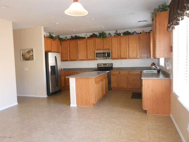 3330 phelps 018