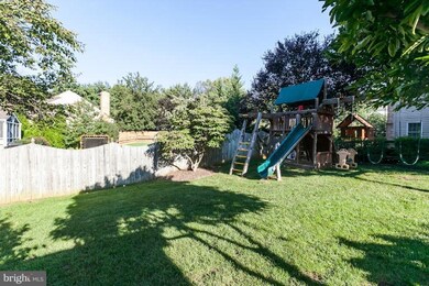 8516 Hill Spring Dr, Lutherville Timonium, MD 21093 - photo 3