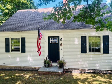 39 Harborview Dr, Hingham, MA 02043 - photo 2