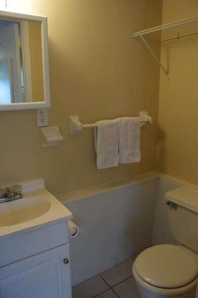 Light & Bright Bathroom!