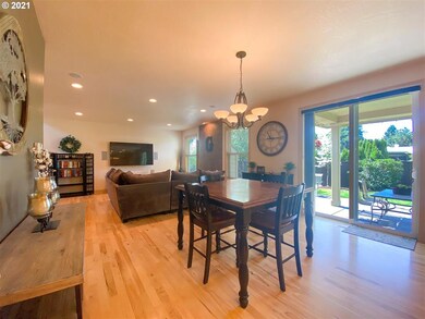 1084 Diamond St, Springfield, OR 97477 - photo 7