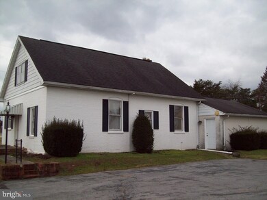 11661 Grant Shook Rd, Greencastle, PA 17225 - photo 2