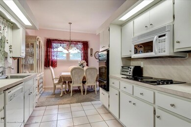 12-Kitchen