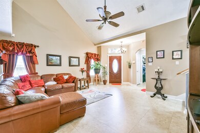 1087 Lasso Ct, Alvin, TX 77511 - photo 6