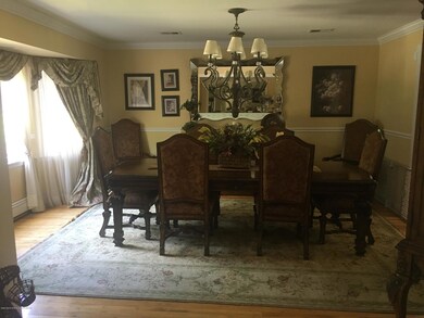 49 Convent Ave, Staten Island, NY 10309 - photo 6