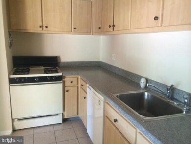 200 Erin Way unit 101, Reisterstown, MD 21136 - photo 4