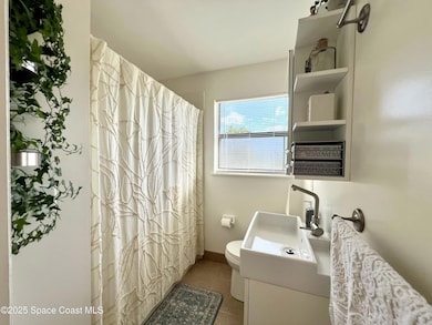 710 Flamingo Dr unit B, Ormond Beach, FL 32176 - photo 5