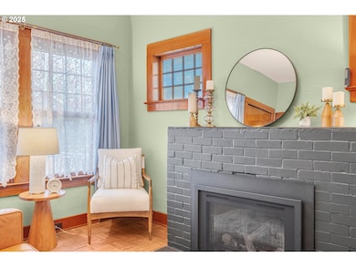 4633 NE 28th Ave, Portland, OR 97211 - photo 6