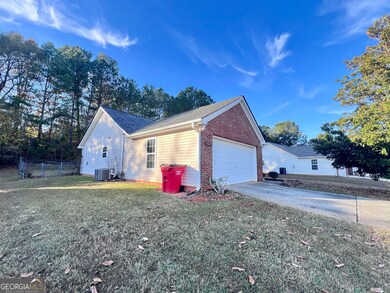 11179 Knotty Pine Place unit I, Hampton, GA 30228 - photo 2