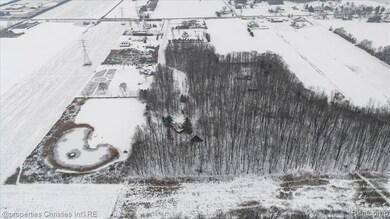 2792 Midway Ln, Saint Clair, MI 48079 - photo 4