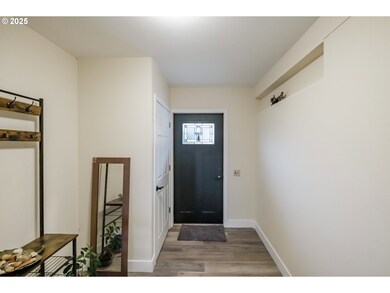 40235 Rainbow Dr, Scio, OR 97374 - photo 7