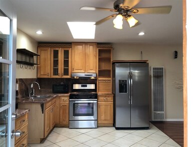 3890 Margaret Way unit 1/2, Carlsbad, CA 92008 - photo 4