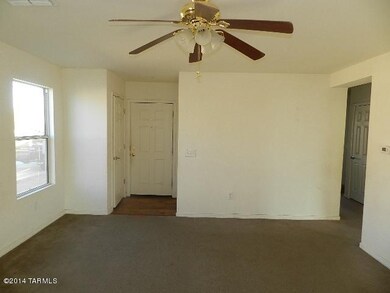 022-202738-LivingRm