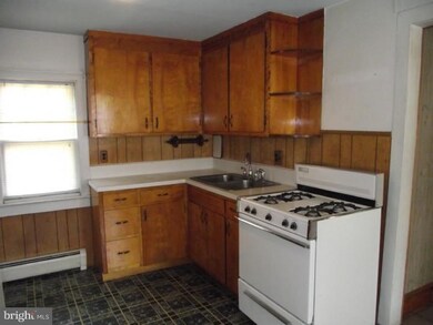 265 W Broad St, Palmyra, NJ 08065 - photo 4