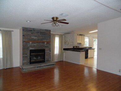 79 Crystal Ln, Crawfordville, FL 32327 - photo 4