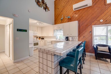 004-460BarryAvenue-LittleTorchKey-FL-330