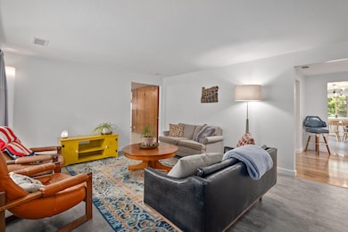 1138SWBallingerDr-008