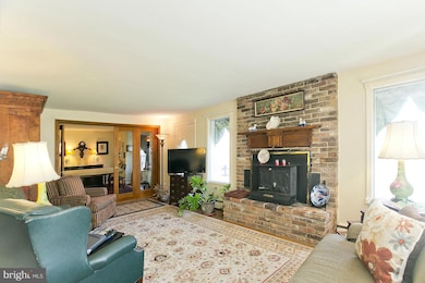 1236 Timber Ridge Rd, Berkeley Springs, WV 25411 - photo 7