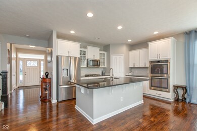 2473 Commons Ct, Avon, IN 46123 - photo 4