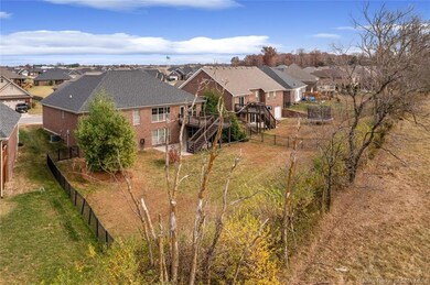 5524 Covington Dr, Charles Town, IN 47111 - photo 4
