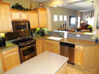 Kitchen 02