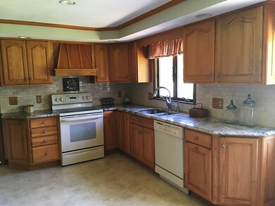 520 North Rd, Westfield, MA 01085 - photo 5