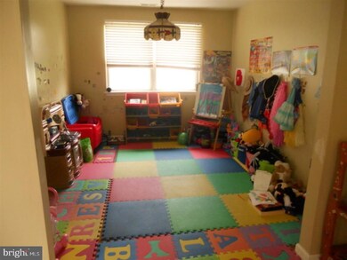 25 Cameron Cir, Clementon, NJ 08021 - photo 4