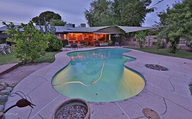 4039 E. Edgemont Ave.029