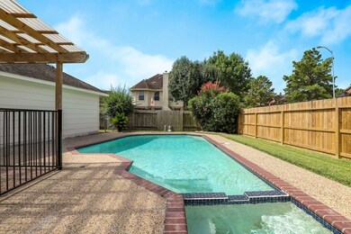 8423 E Copper Lakes Dr, Houston, TX 77095 - photo 2