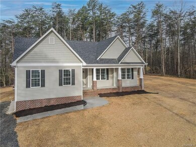 1585 Bracketts Bend Rd, Powhatan, VA 23139 - photo 4