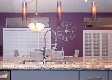 Kitchen bar