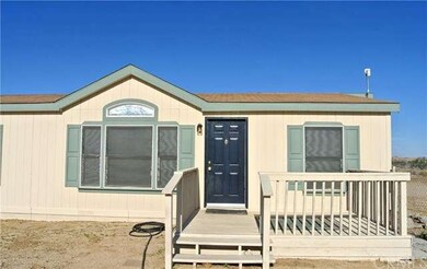 4848 50th St W, Rosamond, CA 93560 - photo 5