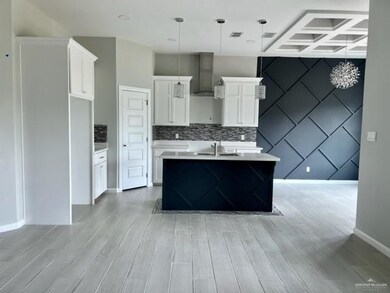 812 Canela Dr, Alamo, TX 78516 - photo 5