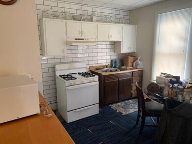 C kitchen