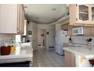 914 Via Monte St, El Paso, TX 79912 - photo 3