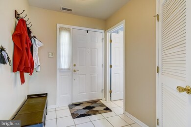 129 Carriage Ln, Swedesboro, NJ 08085 - photo 4