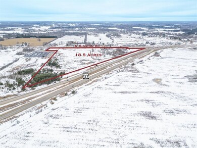 11426 N Mission Rd, Clare, MI 48617 - photo 5