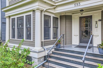 593 Laurel Avenue Unit 6E - MLS Sized - 003 - 03 Exterior Front Entry.jpg