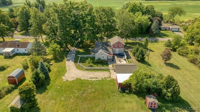 1704 E Carleton Rd, Adrian, MI 49221 - photo 3