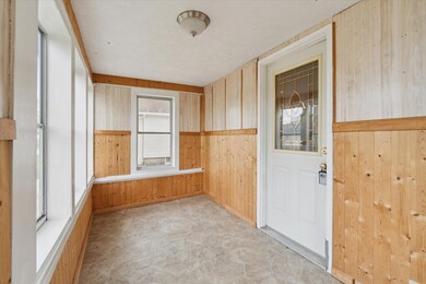 09-2118-Crest-Ave-Jackson-MI-49203-Windo