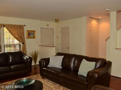 9815 Sherwood Farm Rd, Owings Mills, MD 21117 - photo 5