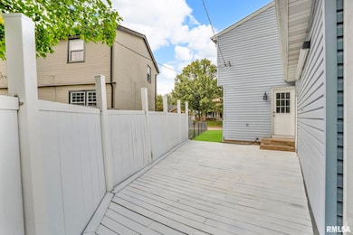 3044 Jersey Ridge Rd, Davenport, IA 52807 - photo 4